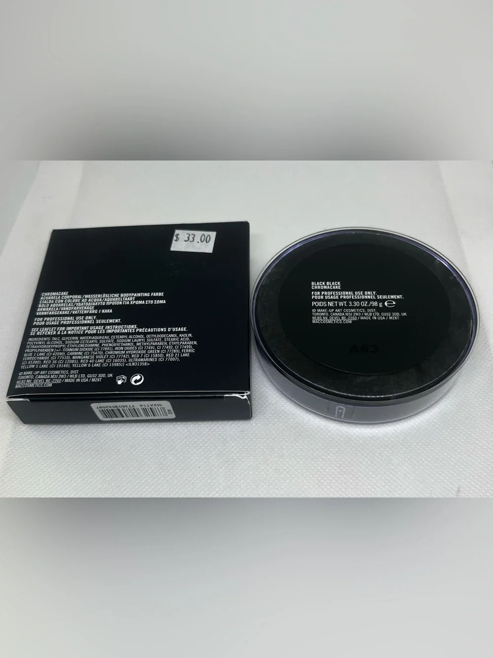 New MAC chromacake powder “black black”
